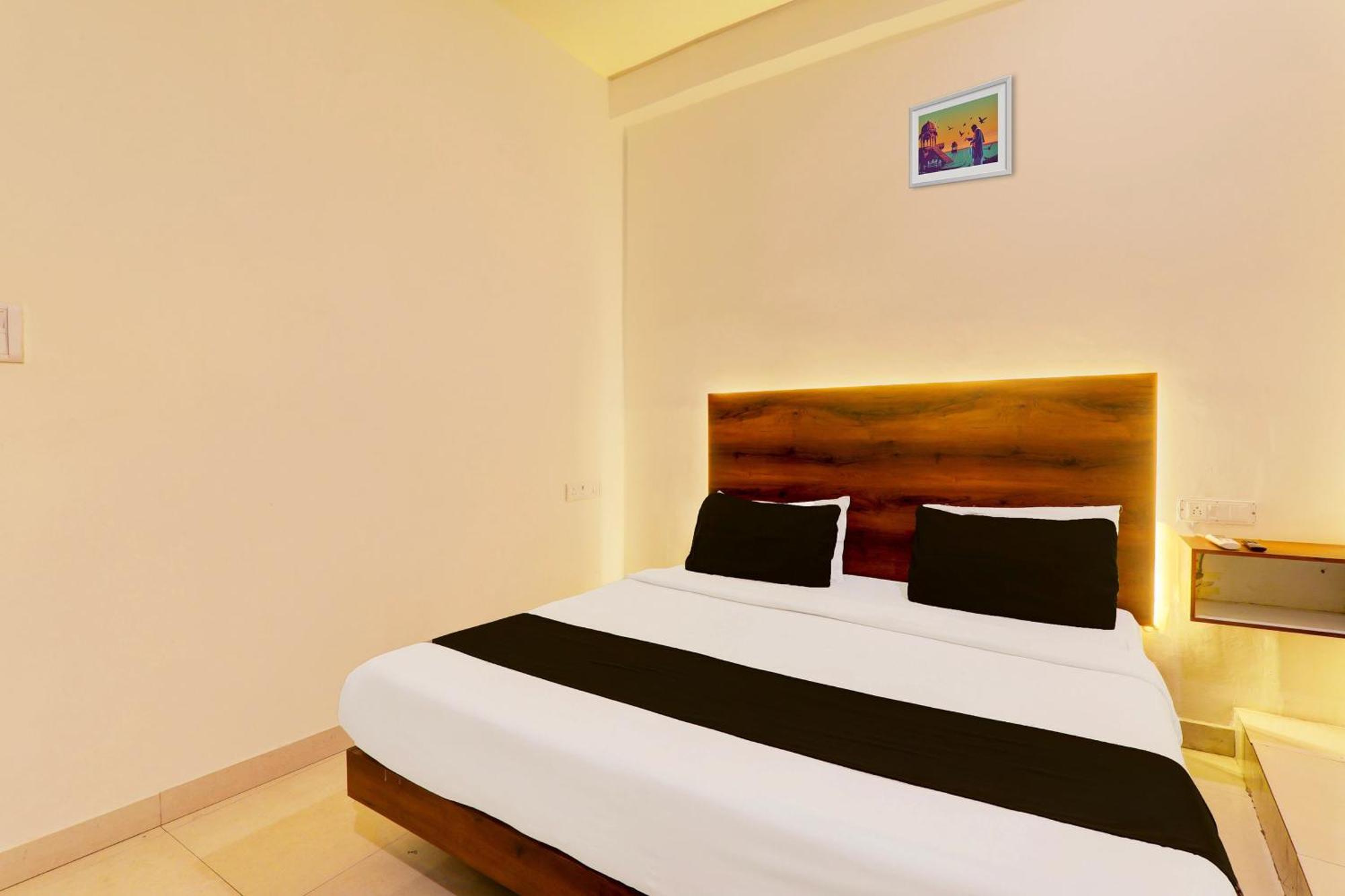 Hotel O Sr Grand Gorakhpur Zewnętrze zdjęcie