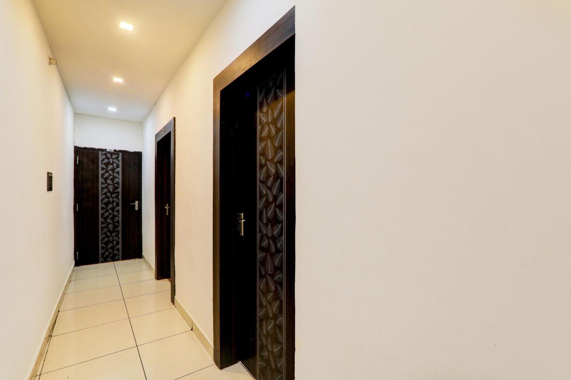 Hotel O Sr Grand Gorakhpur Zewnętrze zdjęcie