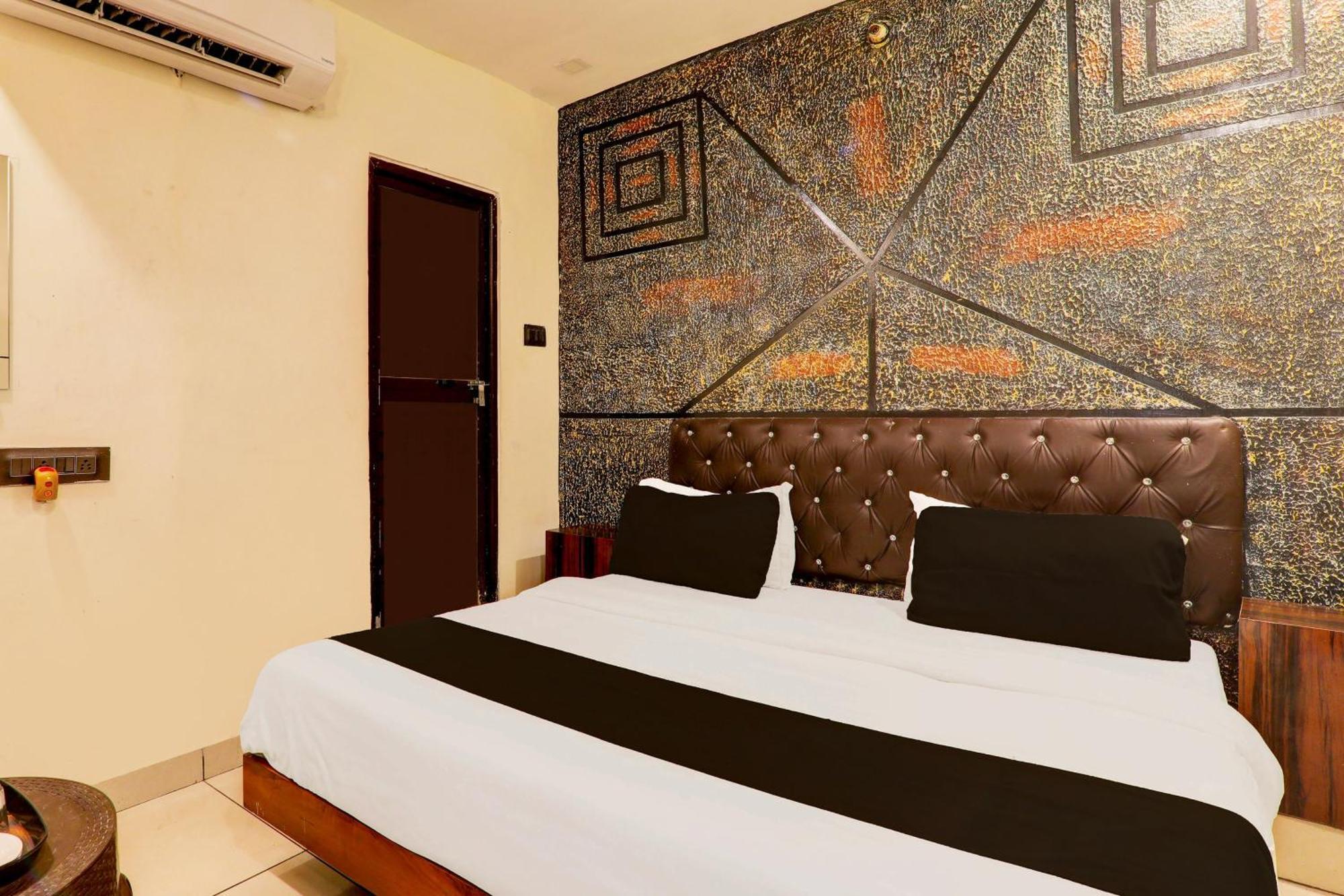 Hotel O Sr Grand Gorakhpur Zewnętrze zdjęcie